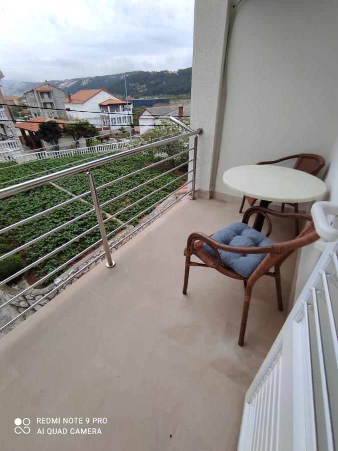 Apartmani Lidija Lopar Exteriör bild