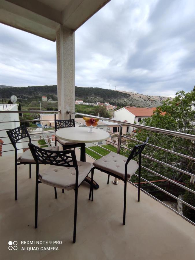 Apartmani Lidija Lopar Exteriör bild